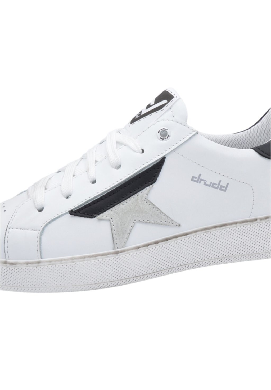 Кроссовки на шнуровке ERIS Drudd Italia, белый
Кроссовки на шнуровке ERIS Drudd Italia, белый