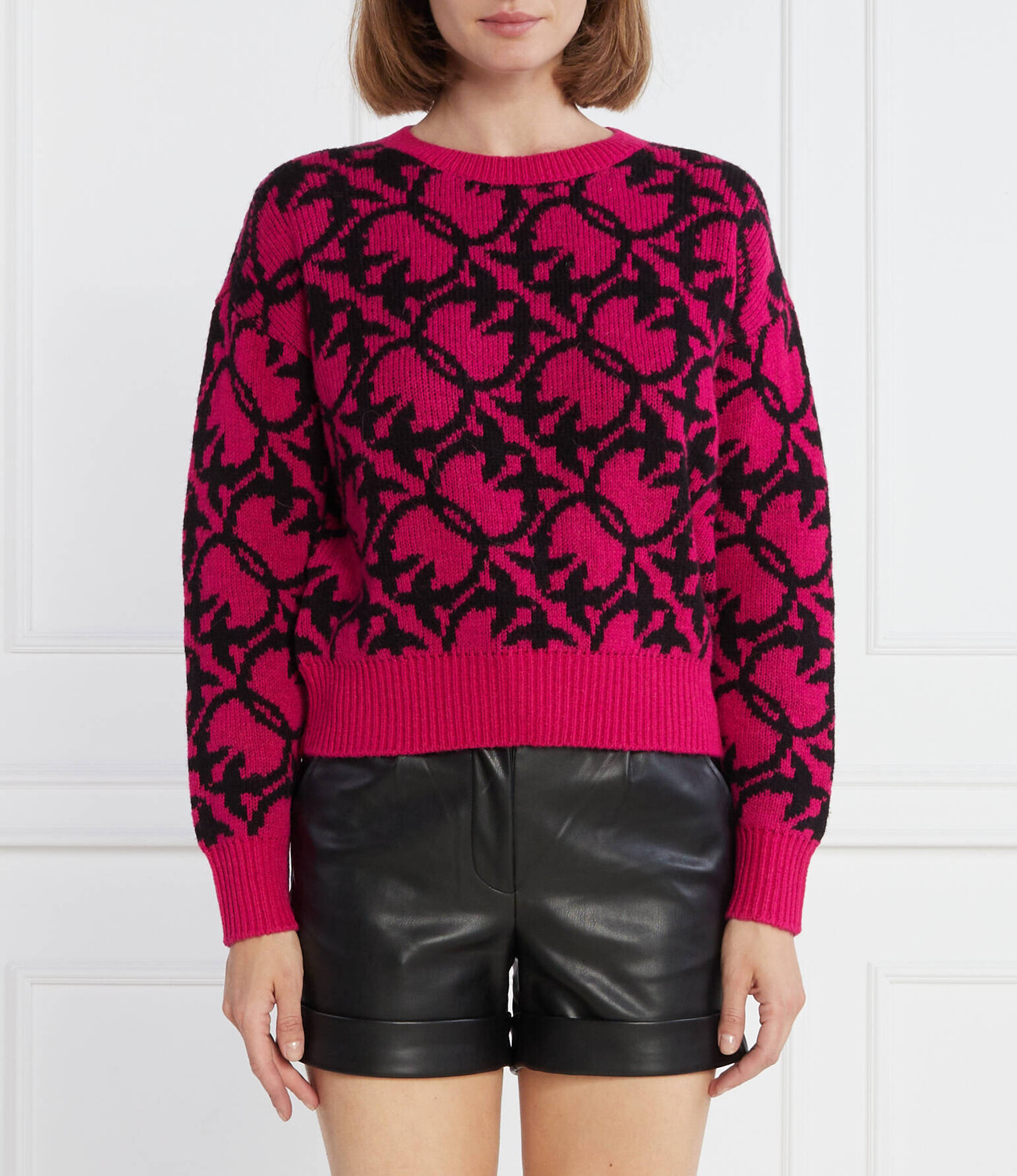 Свитер из шерсти Pinko regular fit, фуксия
Свитер из шерсти Pinko regular fit, фуксия