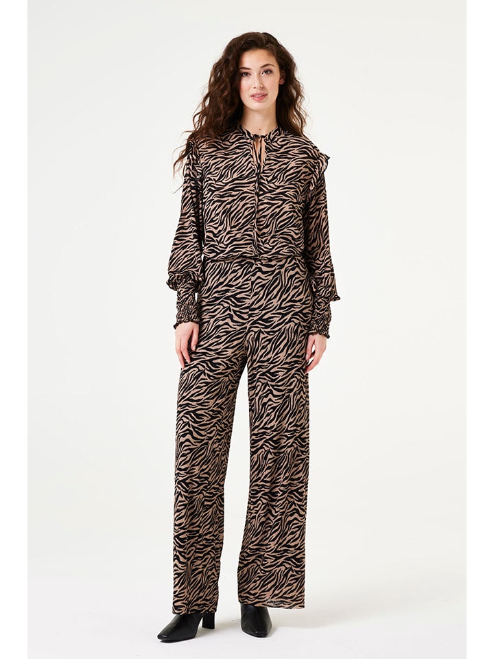 Тканевые брюки Garcia, бежевый/черный
Тканевые брюки Garcia, бежевый/черный