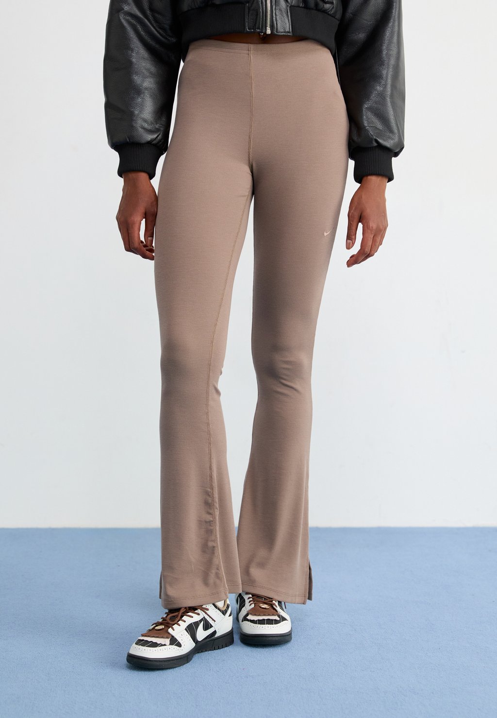 Леггинсы Nike Sportswear, коричневый
Леггинсы Nike Sportswear, коричневый