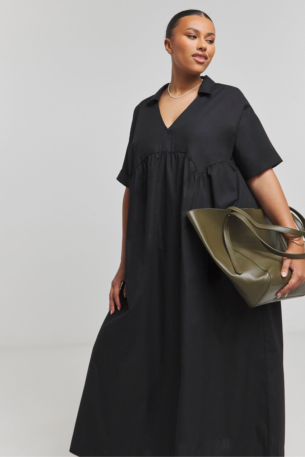 Платье макси с воротником Simply Be, черный
Платье макси с воротником Simply Be, черный