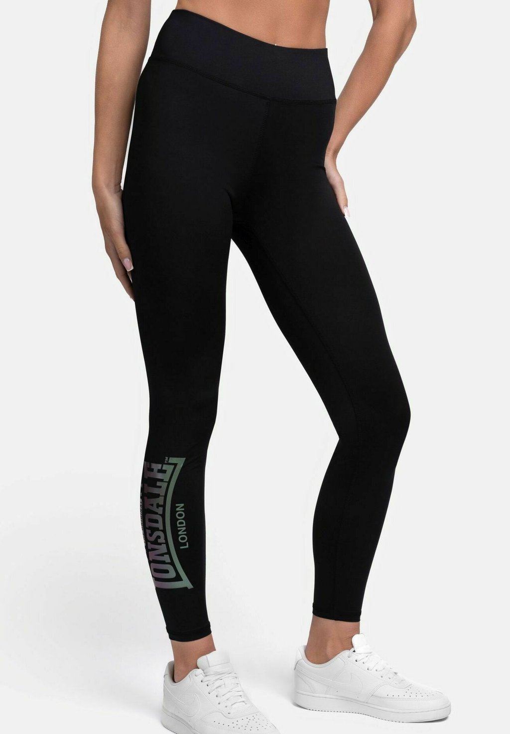 Леггинсы COALMOOR Lonsdale, черный
Леггинсы COALMOOR Lonsdale, черный