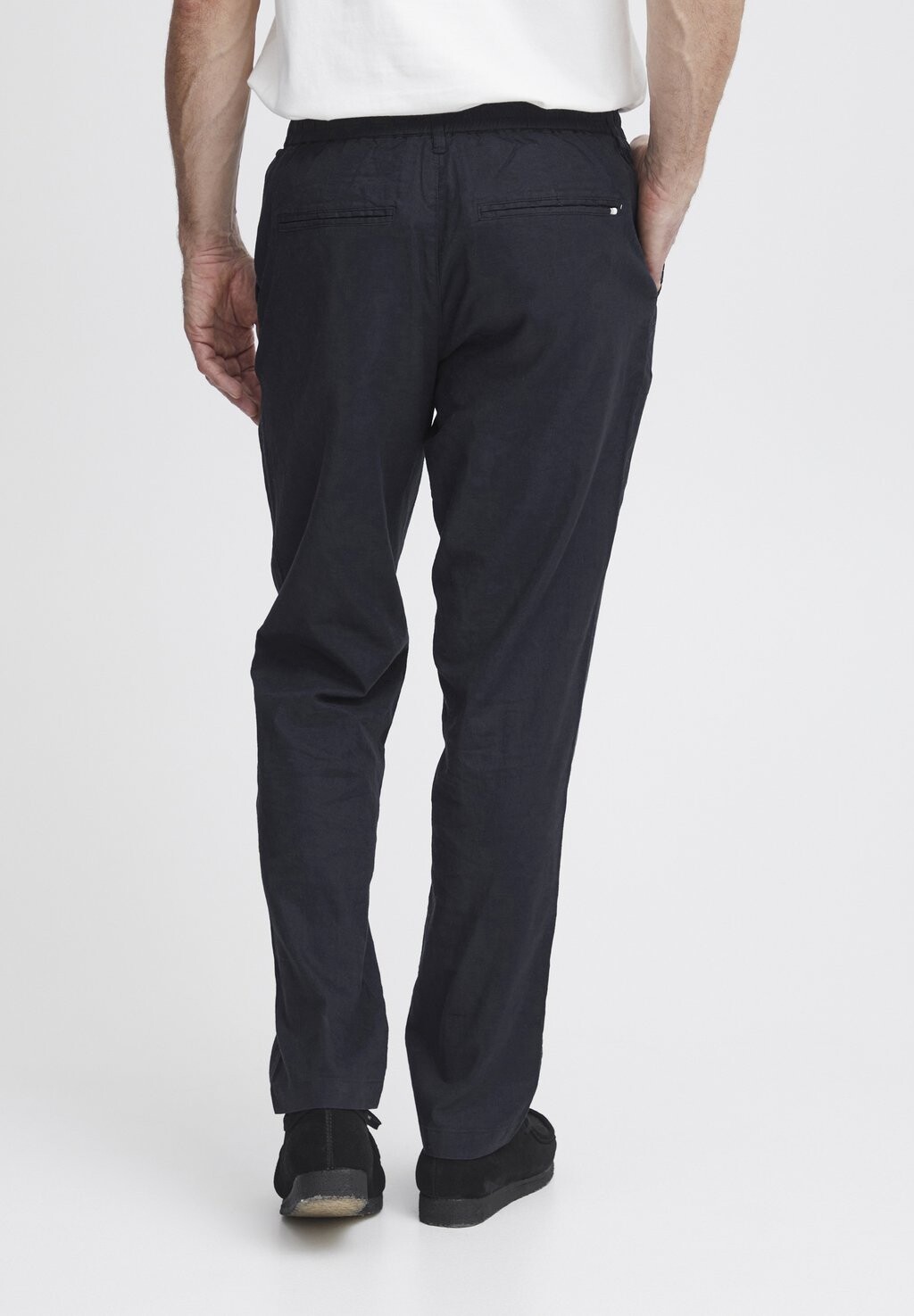 Чиносы CHARLS FQ1924, темно-синий
Чиносы CHARLS FQ1924, темно-синий