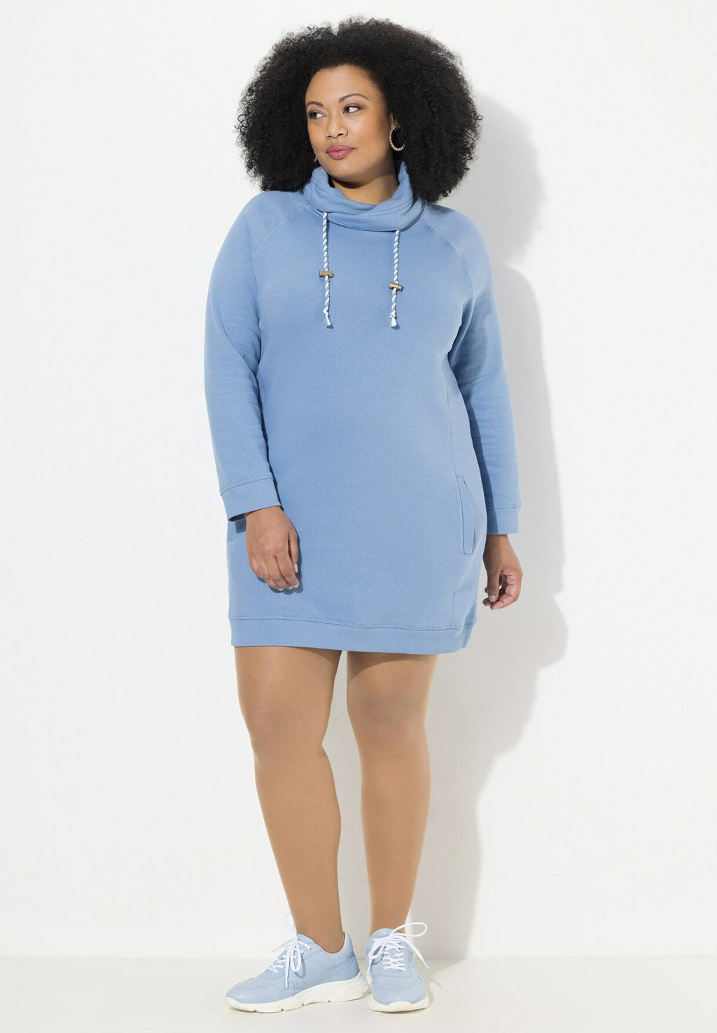 Повседневное платье LANGARM TASCHEN Ulla Popken, синий
Повседневное платье LANGARM TASCHEN Ulla Popken, синий