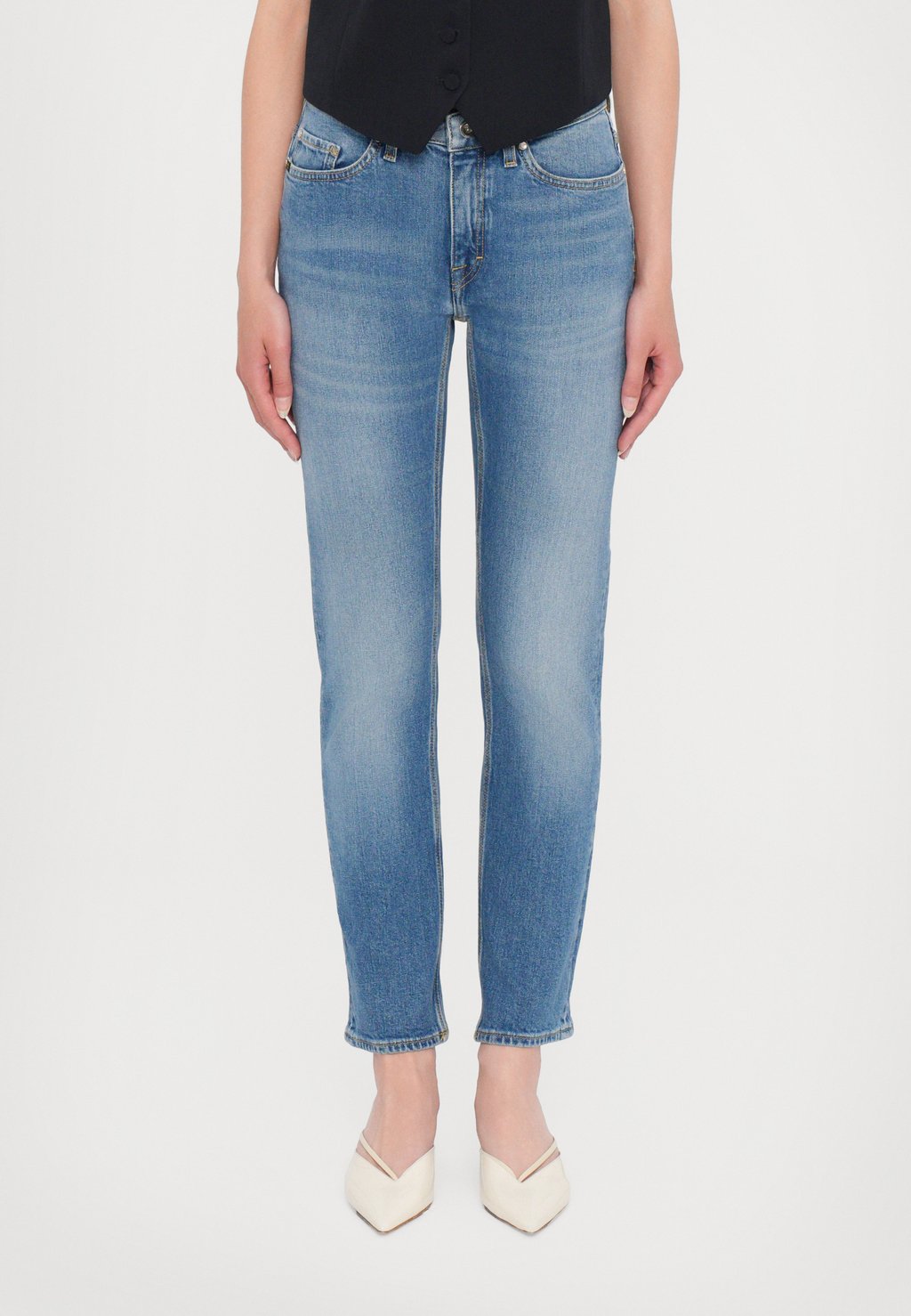 Джинсы облегающего кроя MAGGIE Tiger of Sweden, цвет Dust Blue
Джинсы облегающего кроя MAGGIE Tiger of Sweden, цвет Dust Blue