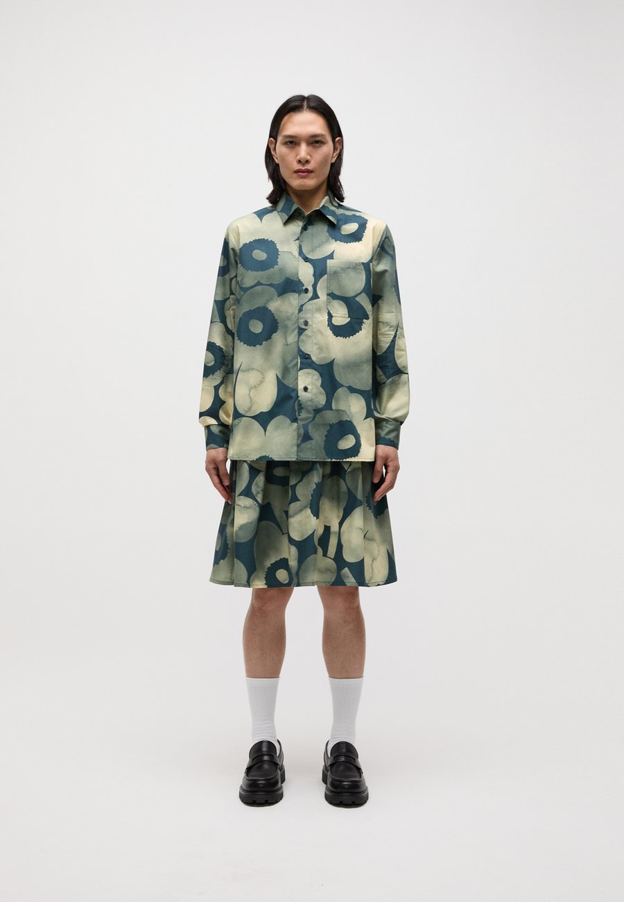 Юбка Marimekko POIMINNOT AKVARELLI UNIKKO SKIRT UNISEX, Dark Green/Light Yellow/Dark Green
Юбка Marimekko POIMINNOT AKVARELLI UNIKKO SKIRT UNISEX, Dark Green/Light Yellow/Dark Green