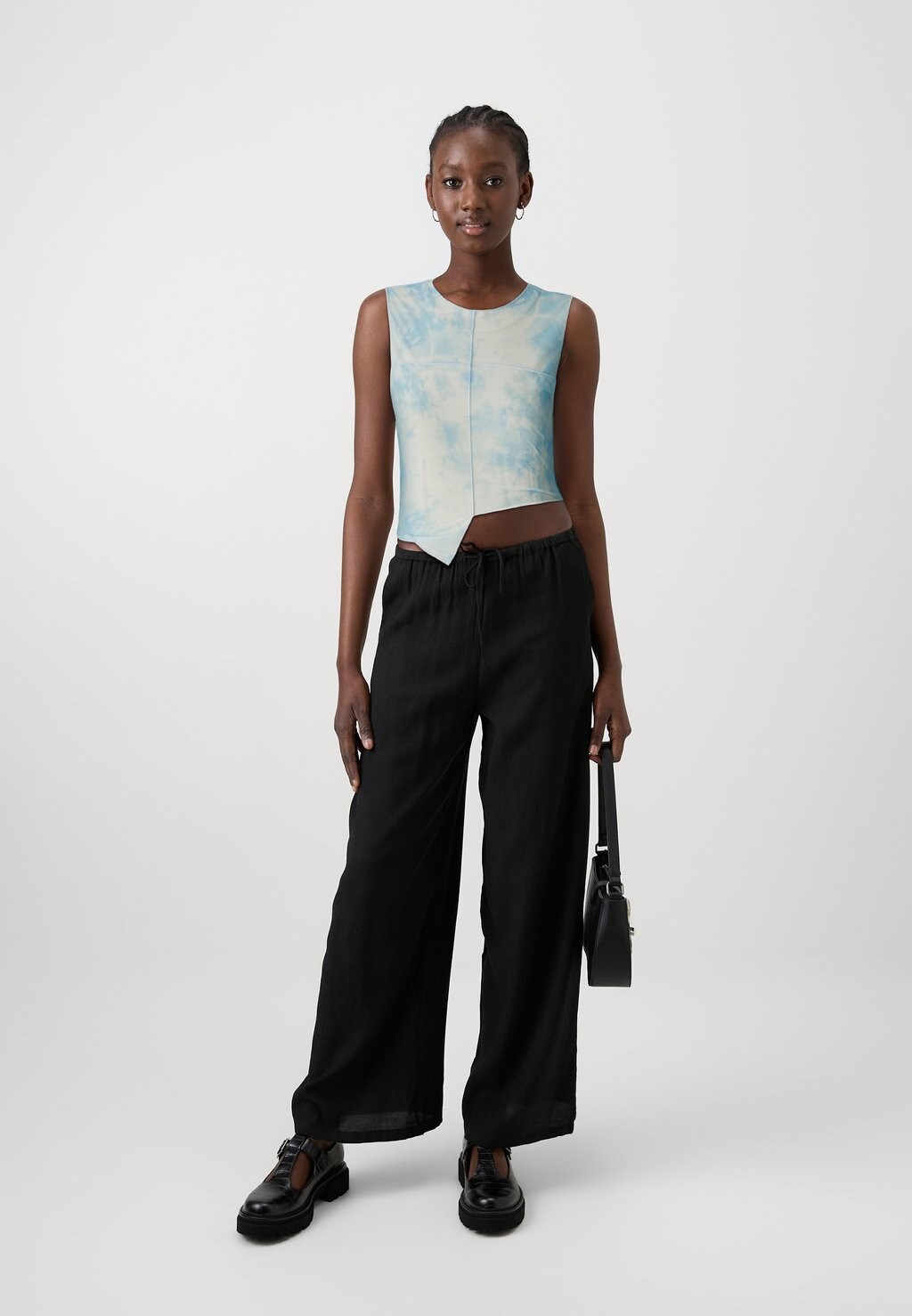 Футболка с принтом Even&Odd, светло-голубой
Футболка с принтом Even&Odd, светло-голубой