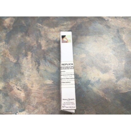 Maison Martin Margiela Maison Margiela Replica Eau De Toilette 10ml
Maison Martin Margiela Maison Margiela Replica Eau De Toilette 10ml