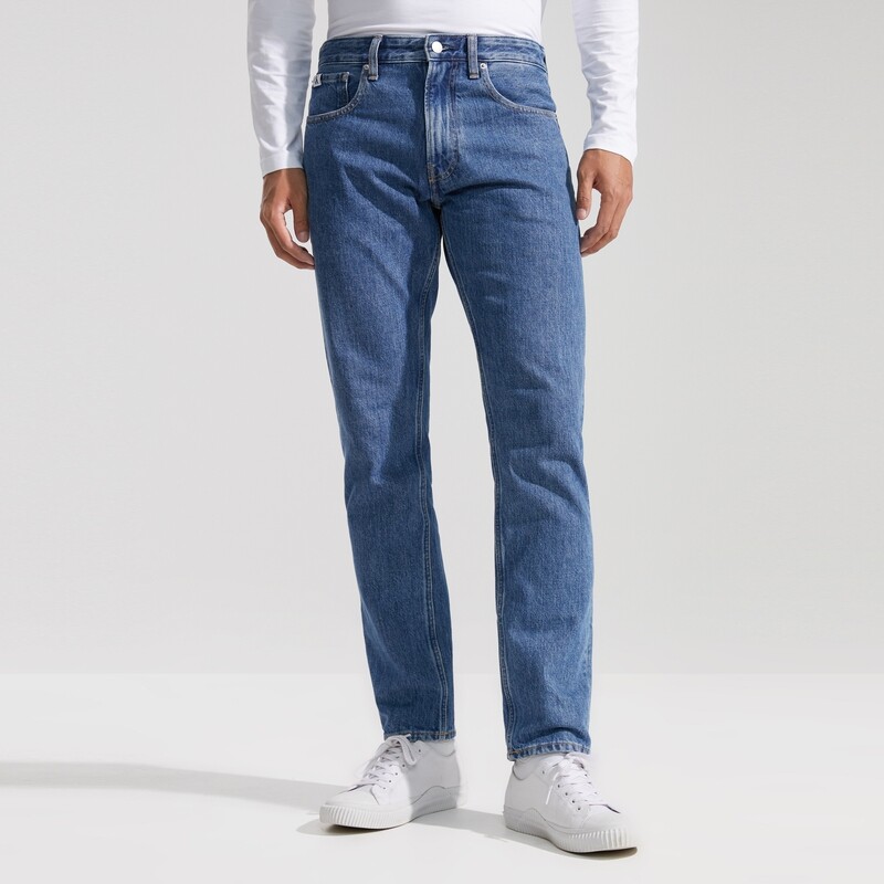 Джинсы потертые Calvin Klein Jeans мужские, светло-синий
Джинсы потертые Calvin Klein Jeans мужские, светло-синий