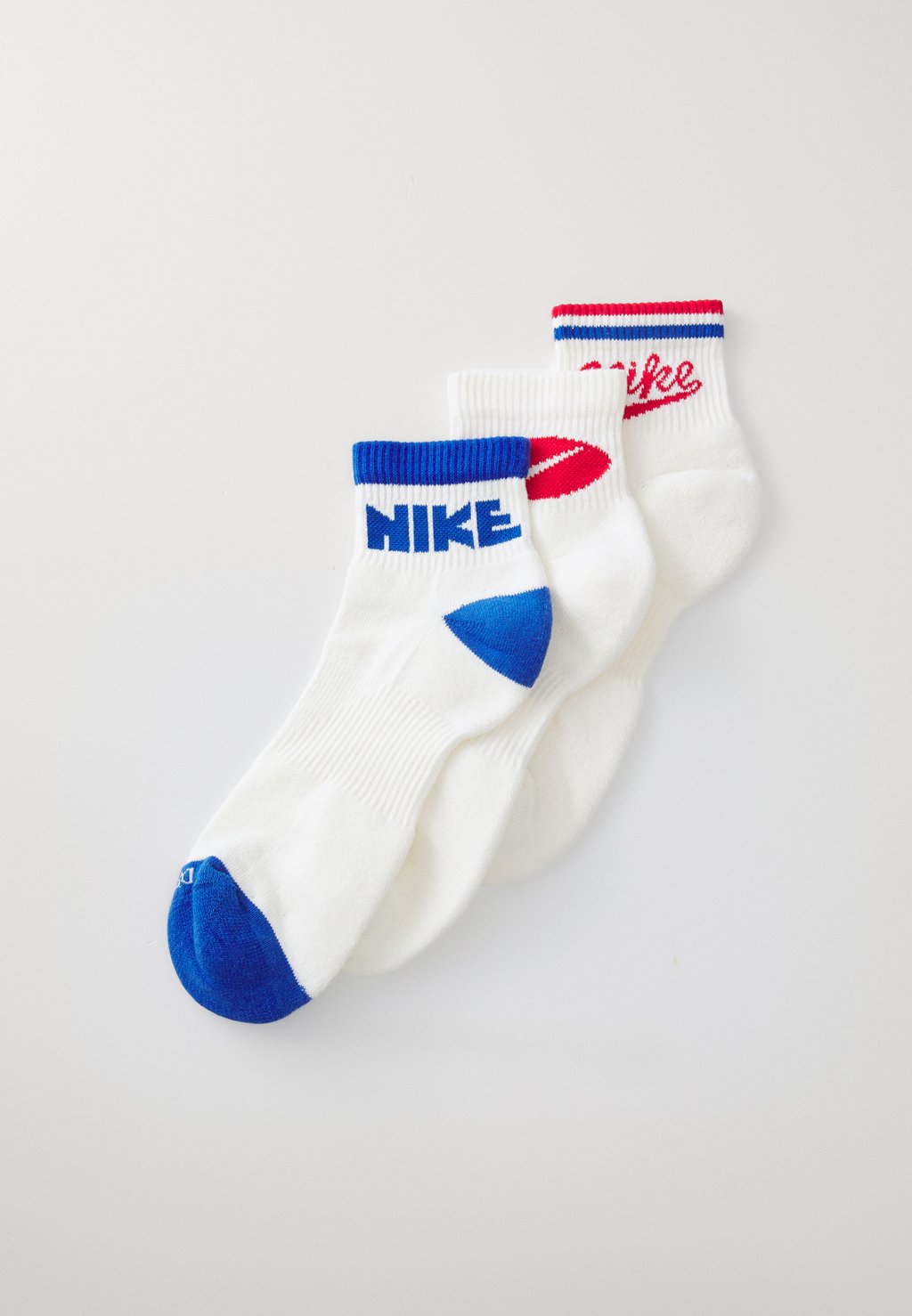 Спортивные носки UNISEX 3 PACK Nike Performance, кремовый
Спортивные носки UNISEX 3 PACK Nike Performance, кремовый