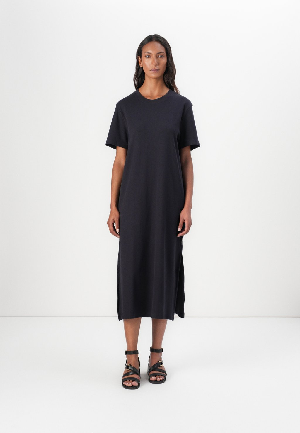 Платье из джерси Marc O'Polo DENIM, темно-синий
Платье из джерси Marc O'Polo DENIM, темно-синий