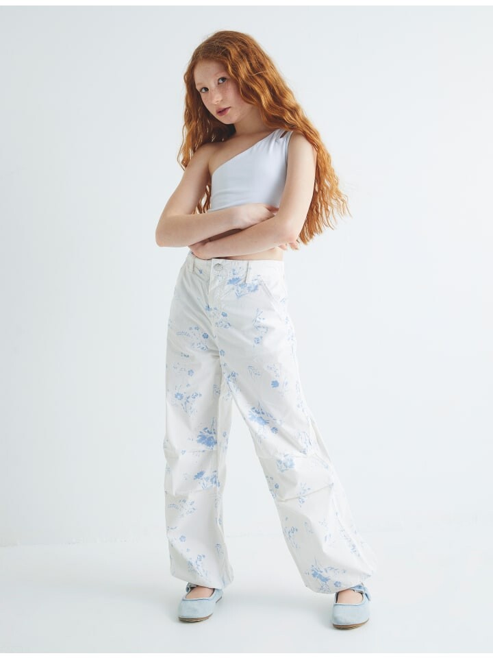 Джинсы KOTON, цвет weiß gemustert
Джинсы KOTON, цвет weiß gemustert