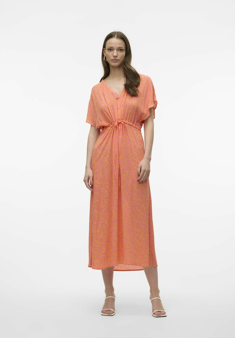 Платье Vero Moda MENNY 7/8 KAFTAN, Pink Cosmos/Pink
Платье Vero Moda MENNY 7/8 KAFTAN, Pink Cosmos/Pink
