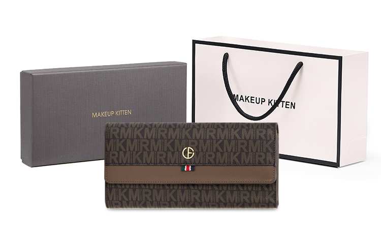 MAKEUP KITTEN Длинный укороченный клатч кошелек из ПВХ, Coffee
MAKEUP KITTEN Длинный укороченный клатч кошелек из ПВХ, Coffee