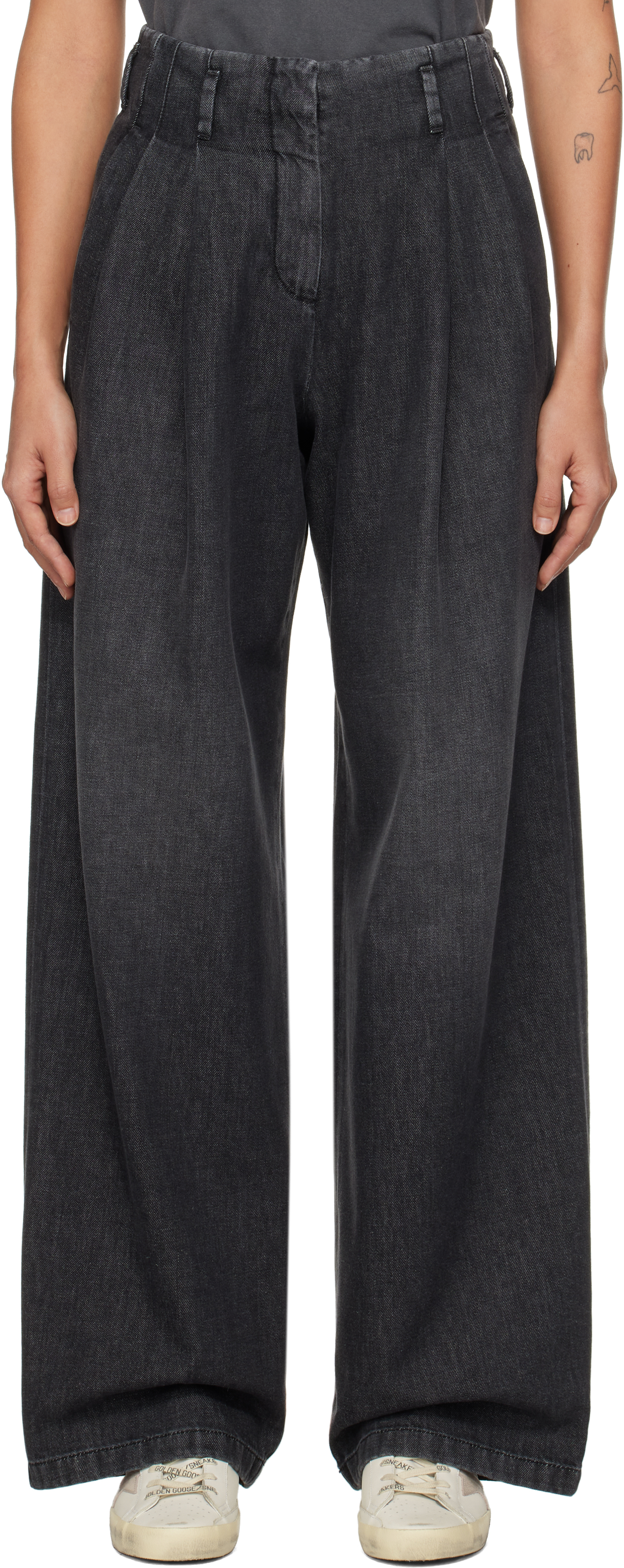 Серые хлопковые джинсы со складками Golden Goose
Серые хлопковые джинсы со складками Golden Goose