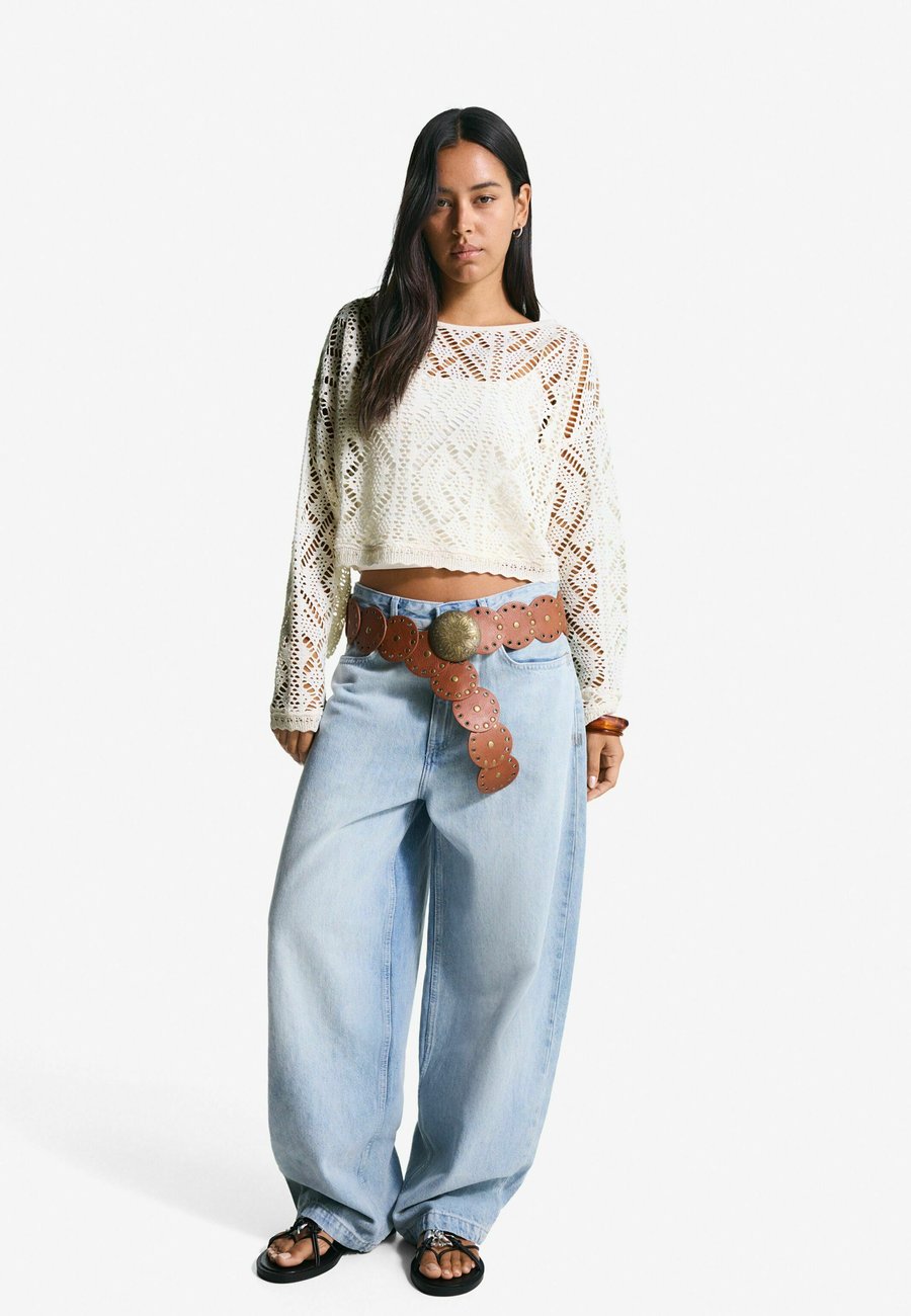 Джемпер Bershka RUSTIC, Beige
Джемпер Bershka RUSTIC, Beige