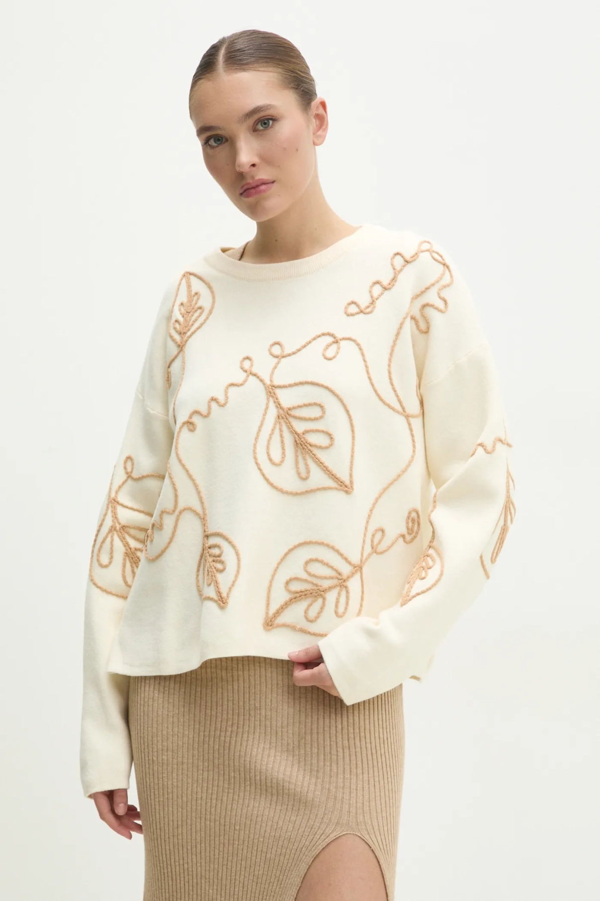 Свитер Answear Lab, бежевый
Свитер Answear Lab, бежевый