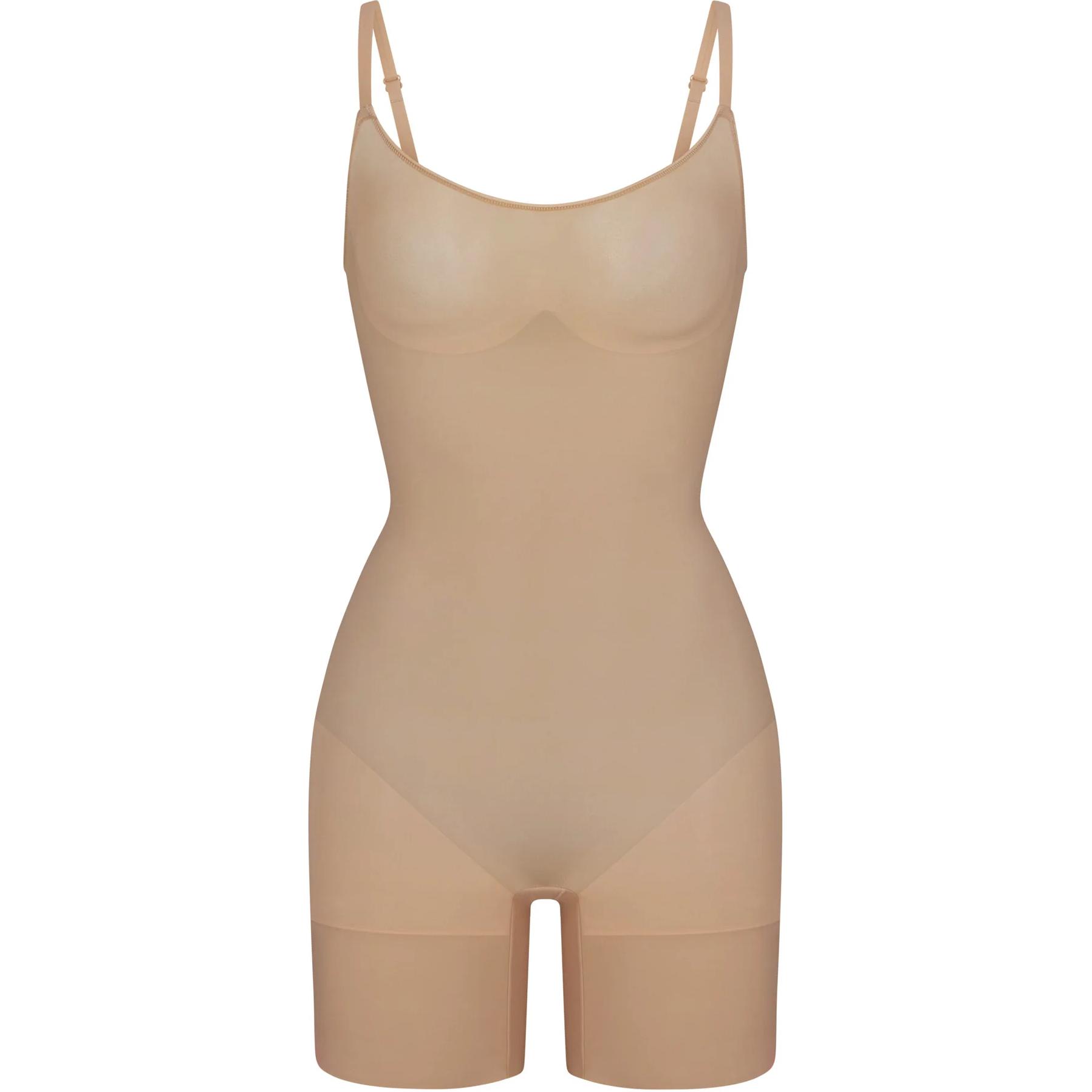 Комбинезон EveryDay Sculpt Mid Thigh Bodysuit женский CLAY/Clay Skims, Clay/Clay
Комбинезон EveryDay Sculpt Mid Thigh Bodysuit женский CLAY/Clay Skims, Clay/Clay