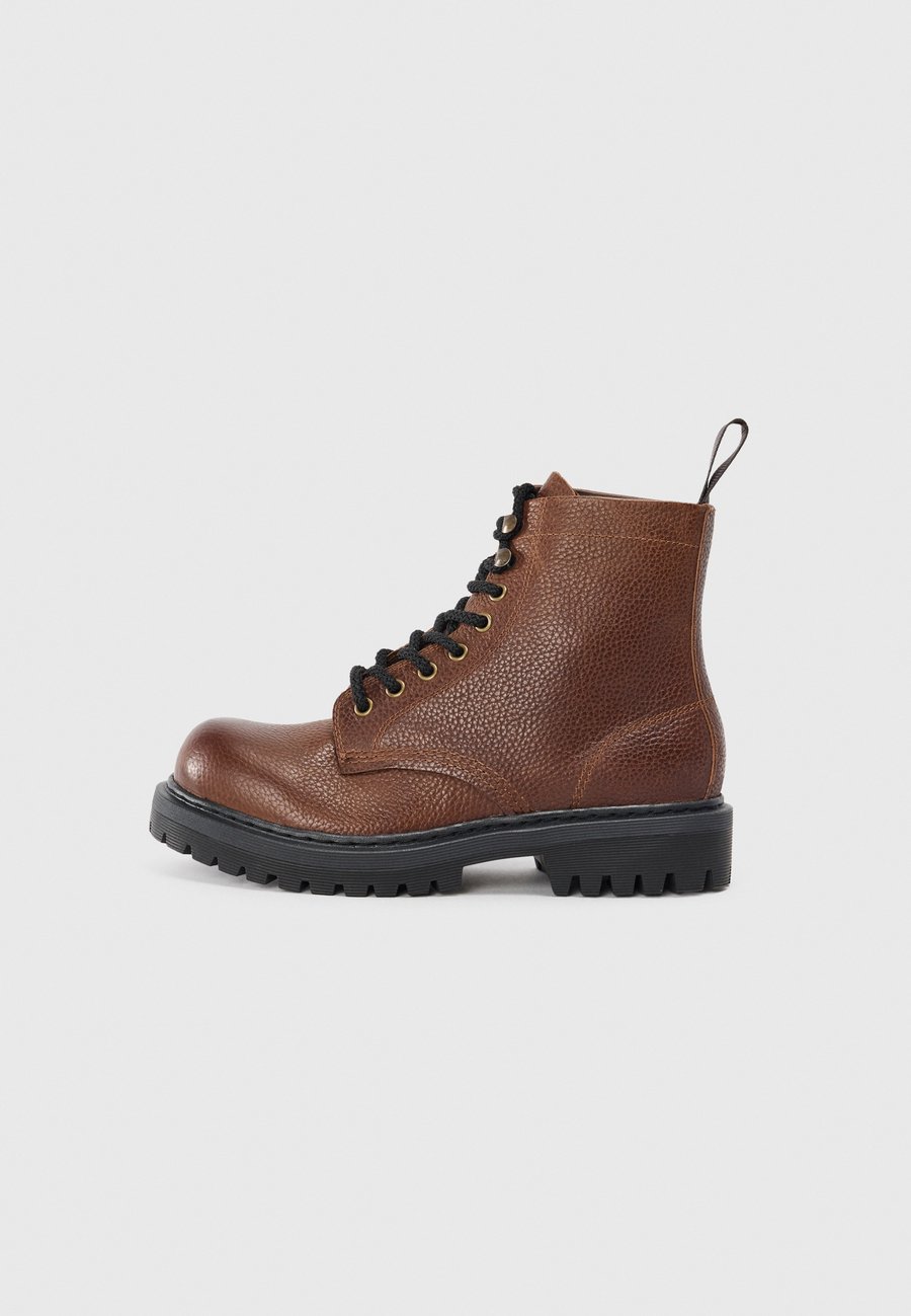 Ботинки ALDO DOUBLEZERO, Dark Brown
Ботинки ALDO DOUBLEZERO, Dark Brown