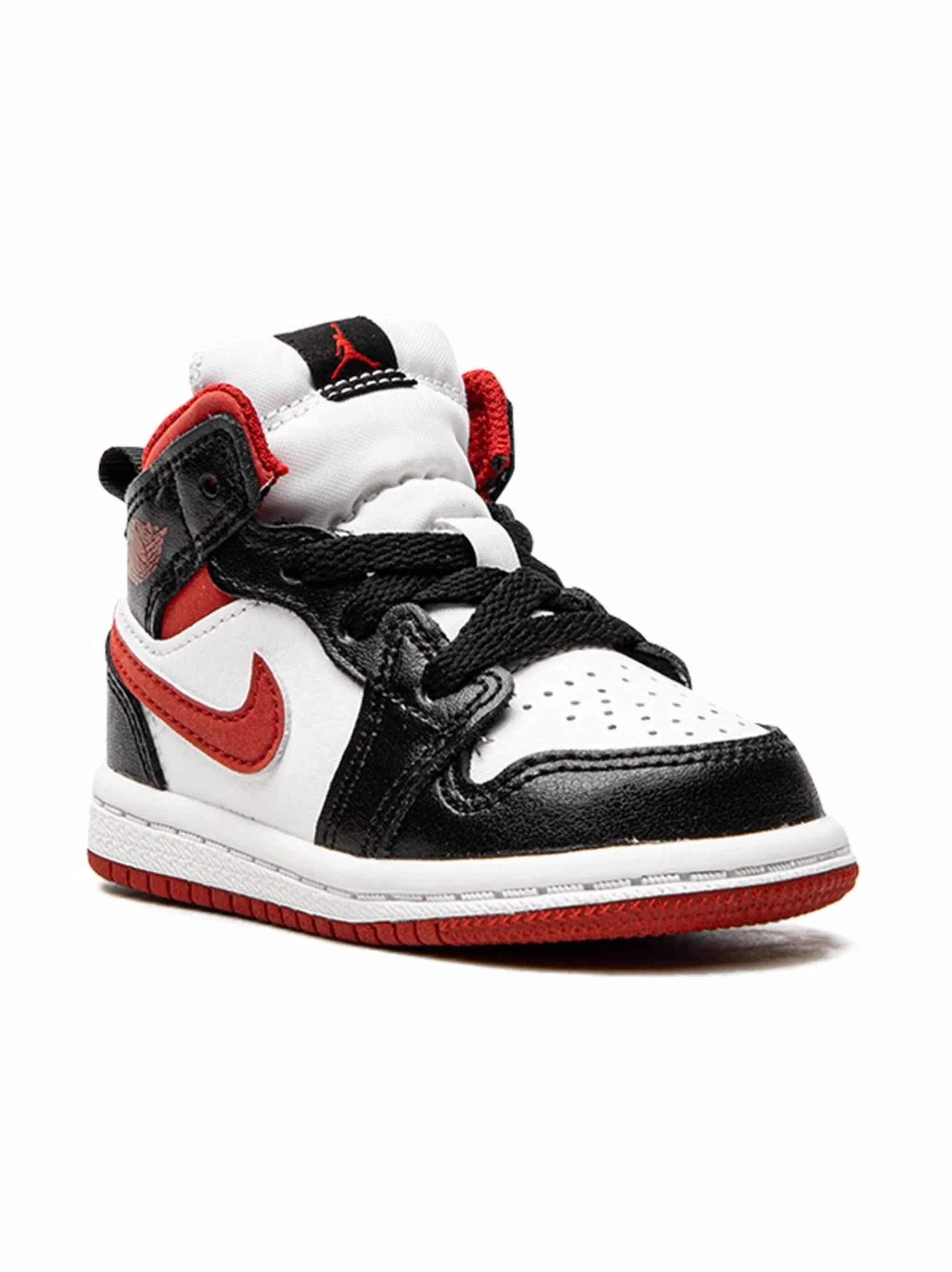 Кроссовки Jordan 1 Mid Jordan Kids, белый
Кроссовки Jordan 1 Mid Jordan Kids, белый