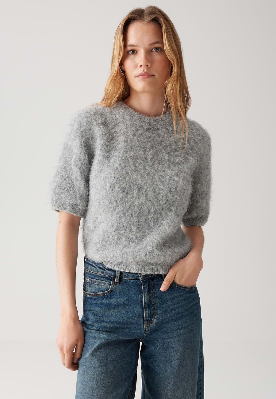 Джемпер OPUS REGULAR FIT BRUSHED TEXTURE, Easy Grey/Grey
Джемпер OPUS REGULAR FIT BRUSHED TEXTURE, Easy Grey/Grey