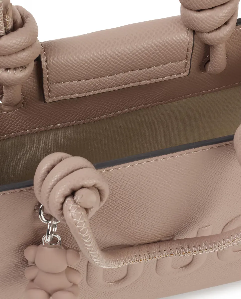 Мини-сумка горизонтальная с подвеской в виде медведя черного цвета из коллекции Tous La Rue New, цвет Topo
Мини-сумка горизонтальная с подвеской в виде медведя черного цвета из коллекции Tous La Rue New, цвет Topo