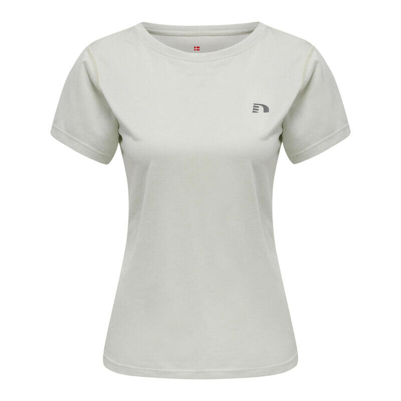 Эффектная футболка для женщин, занимающихся бегом, из влагоотводящего материала и переработанного полиэстера. NEWLINE, цвет blau
Эффектная футболка для женщин, занимающихся бегом, из влагоотводящего материала и переработанного полиэстера. NEWLINE, цвет blau