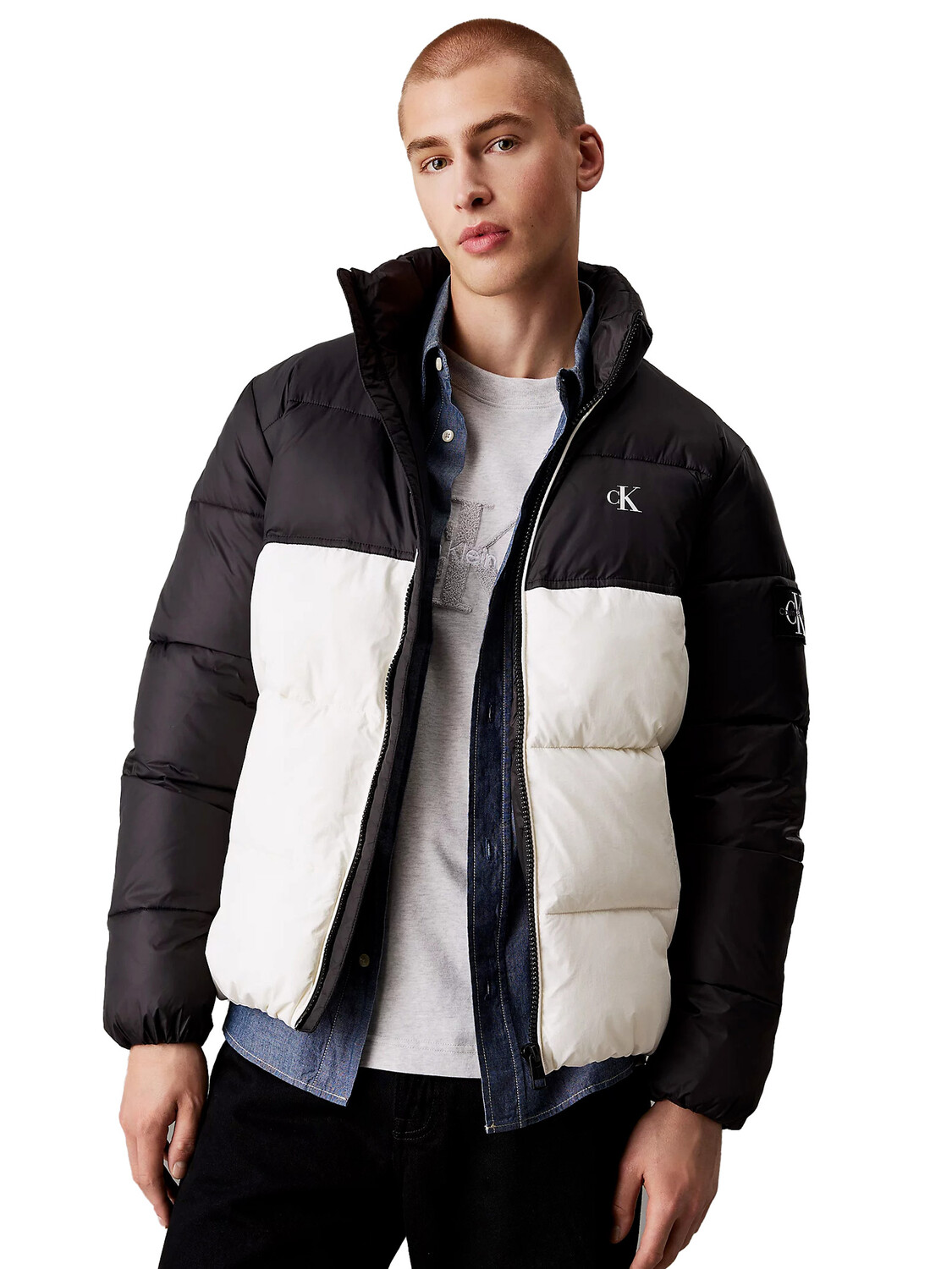 Куртка giubbotto colorblock uomo Calvin Klein, черный
Куртка giubbotto colorblock uomo Calvin Klein, черный