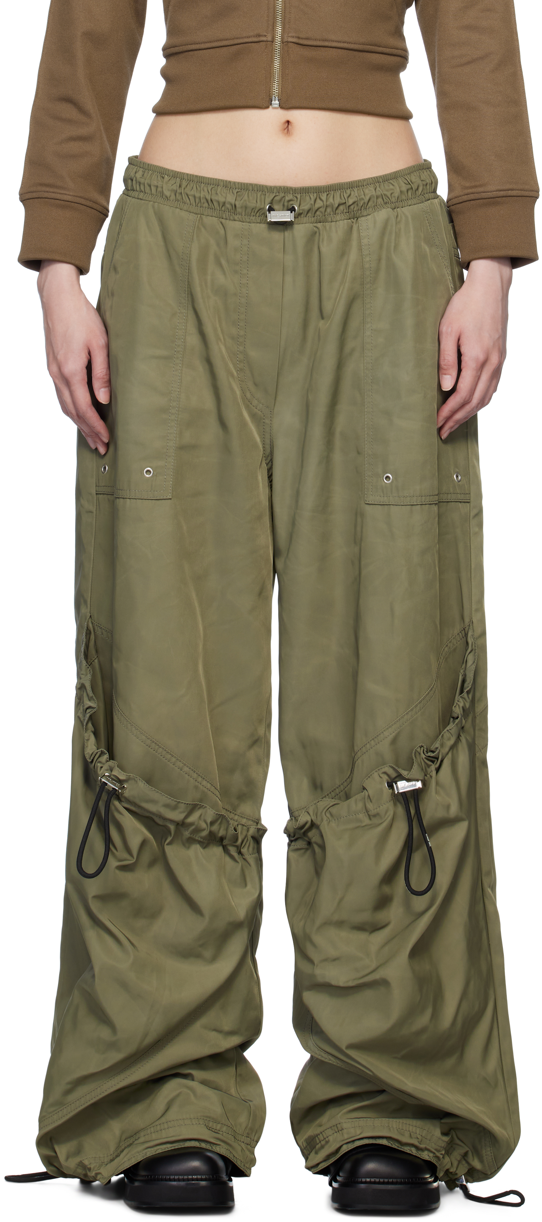 Длинные брюки-карго цвета хаки The Attico
Длинные брюки-карго цвета хаки The Attico