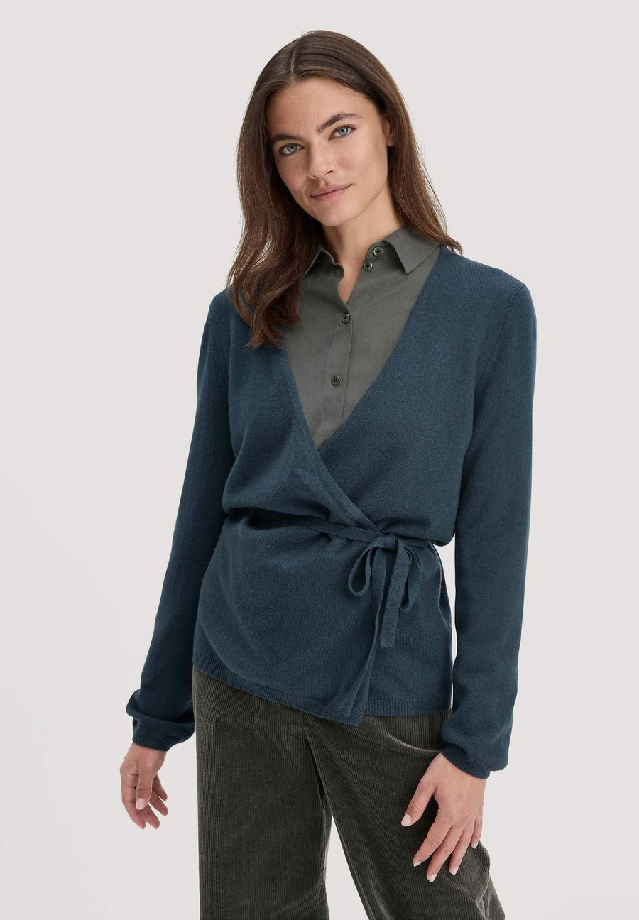 Кардиган Hessnatur MERINO, Dunkles Petrol/Dark Blue
Кардиган Hessnatur MERINO, Dunkles Petrol/Dark Blue