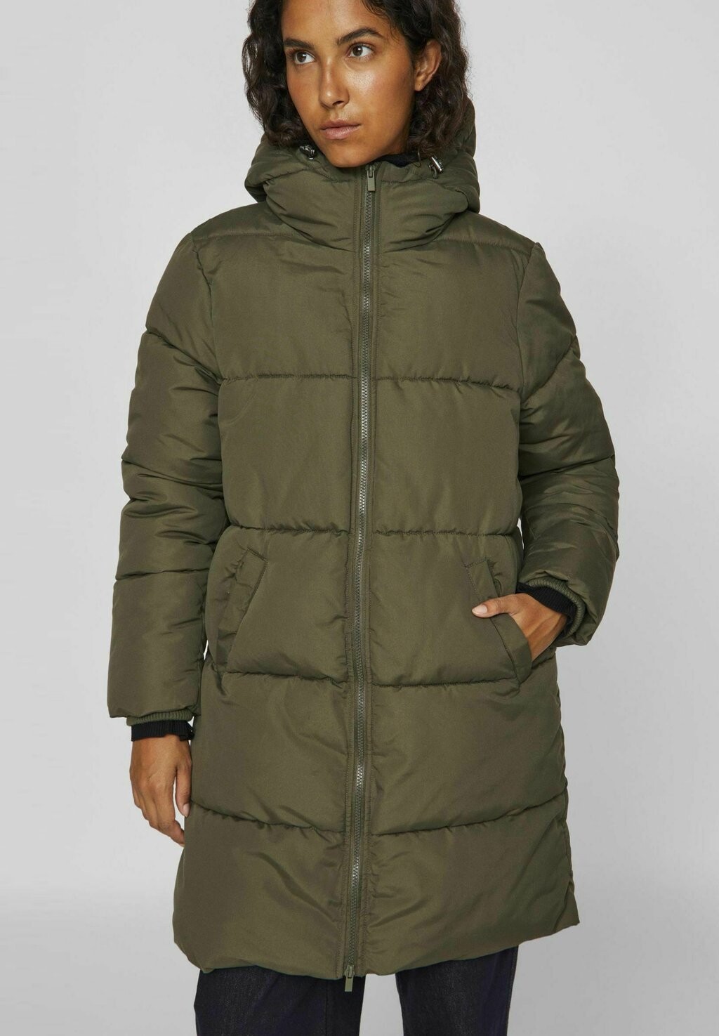 Зимнее пальто VILA Petite, темно-зеленый
Зимнее пальто VILA Petite, темно-зеленый