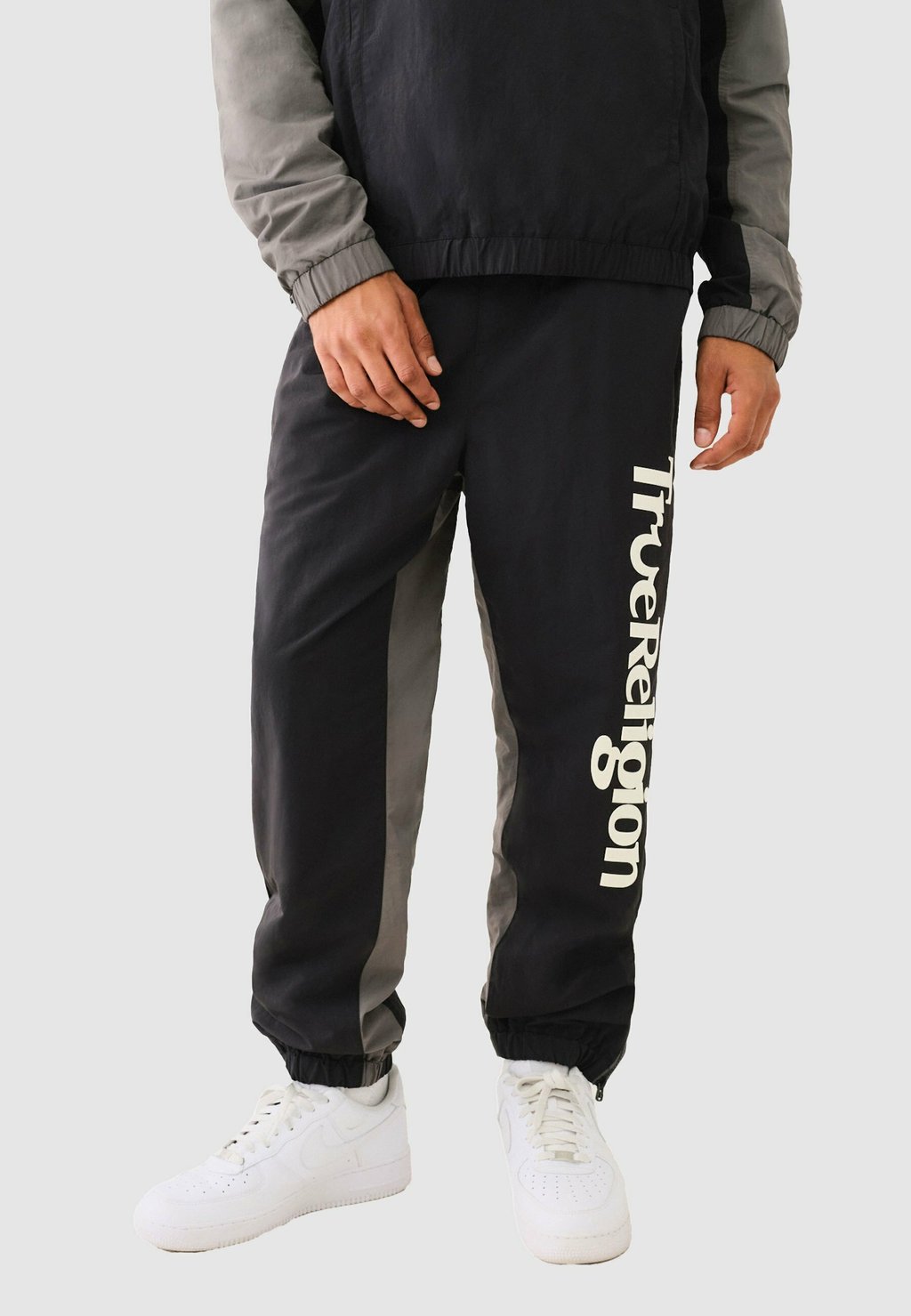 Спортивные штаны JOGGING True Religion, черный
Спортивные штаны JOGGING True Religion, черный