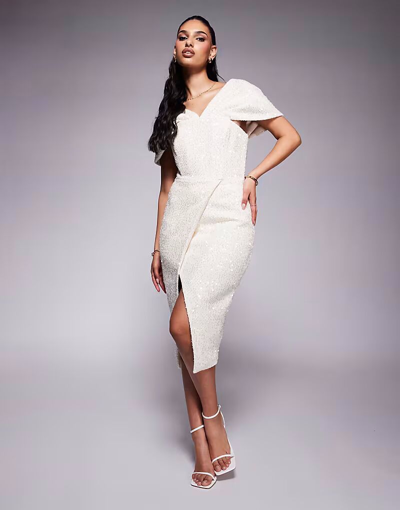 Платье миди с драпировкой в стиле бардо, украшенное пайетками, бежевого цвета Lavish Alice
Платье миди с драпировкой в стиле бардо, украшенное пайетками, бежевого цвета Lavish Alice