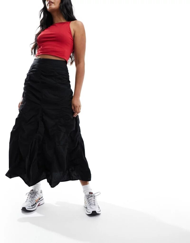 COLLUSION черная ярусная юбка макси в западном стиле
COLLUSION черная ярусная юбка макси в западном стиле