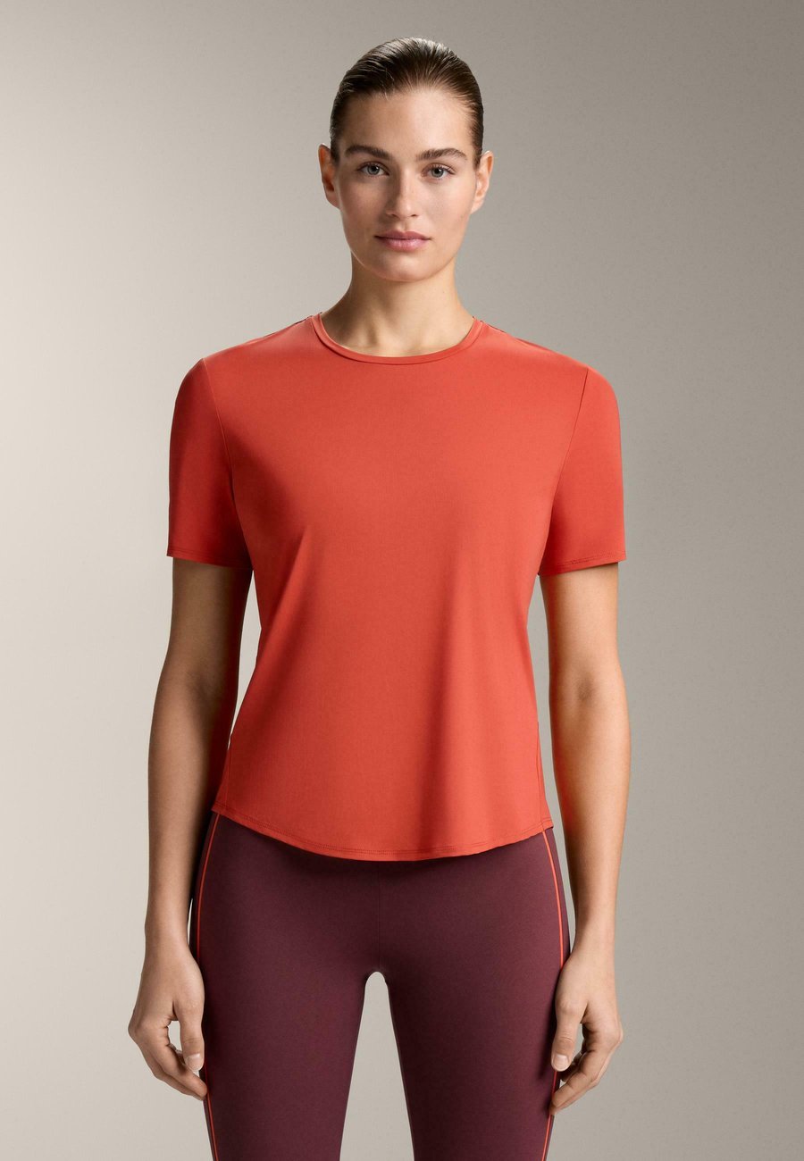 Футболка OYSHO SHORT-SLEEVED TECHNICAL, Orange
Футболка OYSHO SHORT-SLEEVED TECHNICAL, Orange