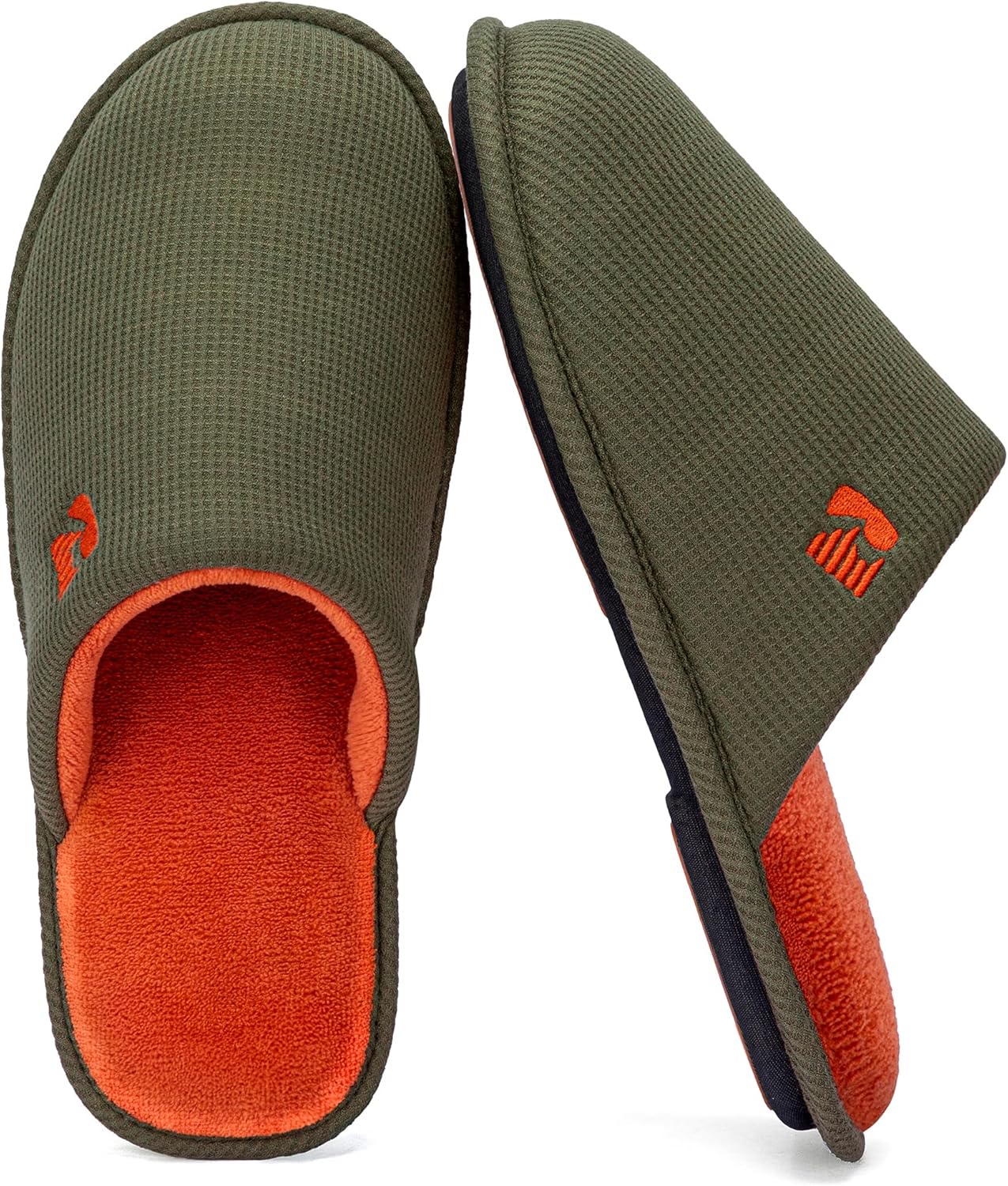 Мужские тапочки RockDove с двухцветной мемори-пеной, легкие, дышащие, с нескользящей подошвой, для дома и улицы, готовый подарок, зеленый
Мужские тапочки RockDove с двухцветной мемори-пеной, легкие, дышащие, с нескользящей подошвой, для дома и улицы, готовый подарок, зеленый