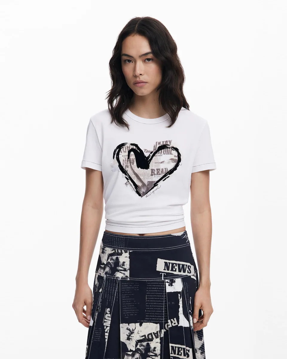 Женская футболка с газетным принтом в виде сердца Desigual, белый
Женская футболка с газетным принтом в виде сердца Desigual, белый