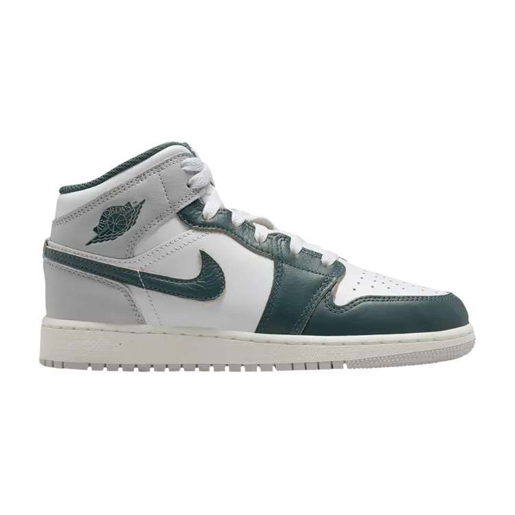 Кроссовки Air Jordan 1 Mid SE GS, цвет Oxidized Green
Кроссовки Air Jordan 1 Mid SE GS, цвет Oxidized Green