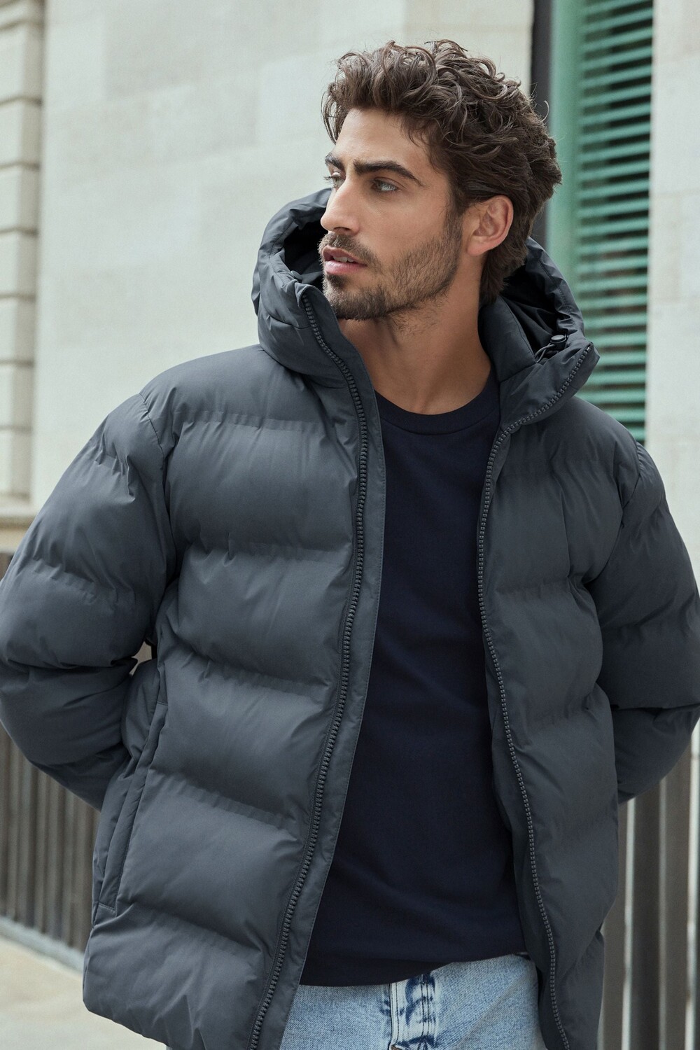 Водонепроницаемый термосварной пуховик с капюшоном Next, синий
Водонепроницаемый термосварной пуховик с капюшоном Next, синий