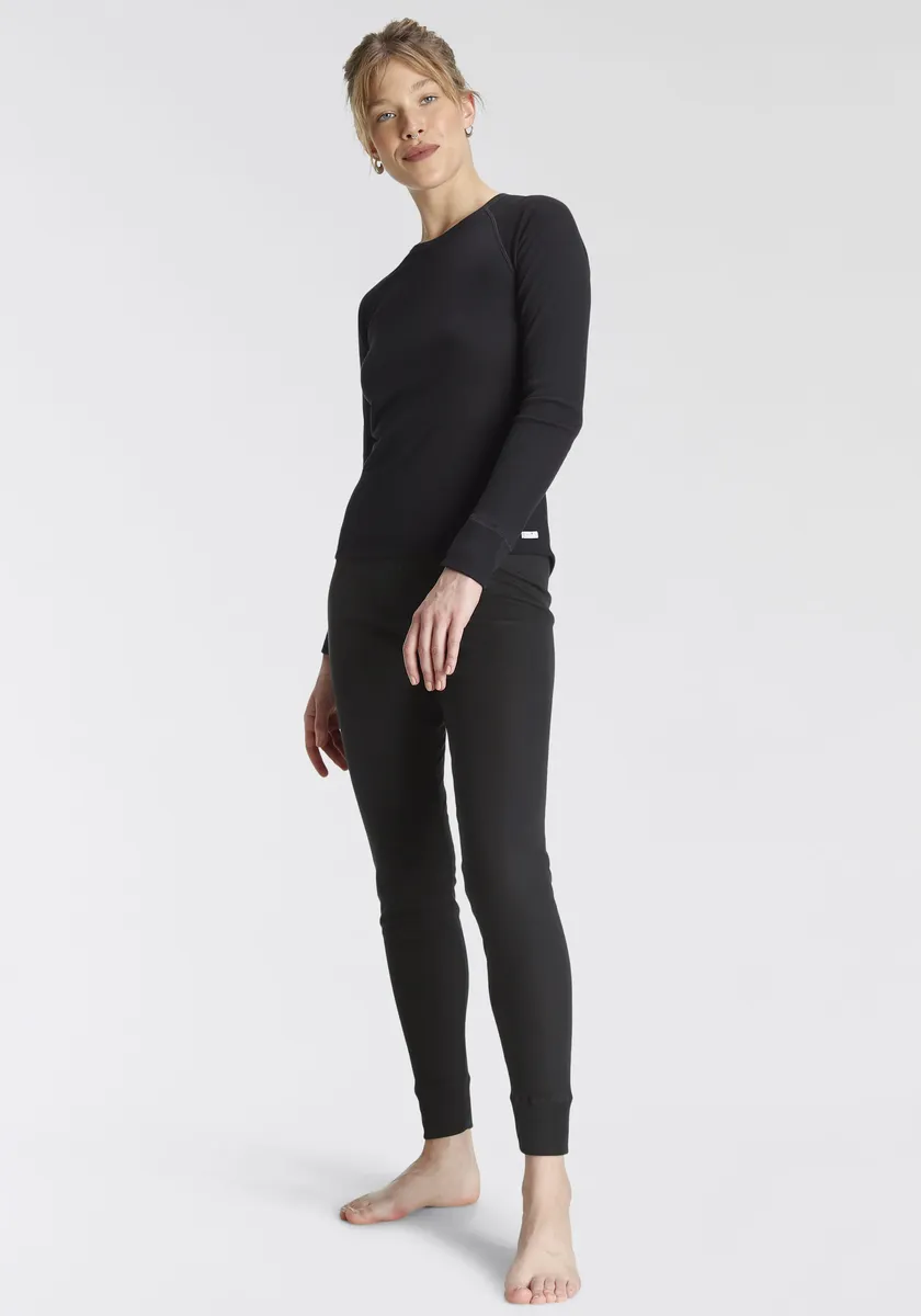 Термомайка CMP "комплект лыжного белья" (с термотрусами), проста в уходе, черный
Термомайка CMP "комплект лыжного белья" (с термотрусами), проста в уходе, черный