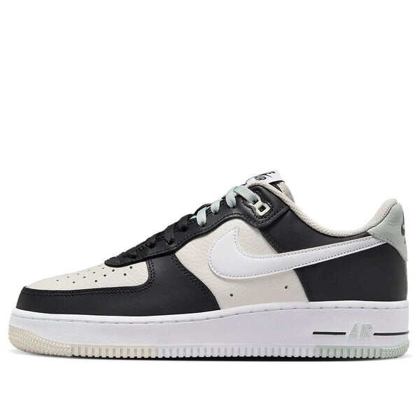 Кроссовки air force 1 низкие Nike, черный
Кроссовки air force 1 низкие Nike, черный