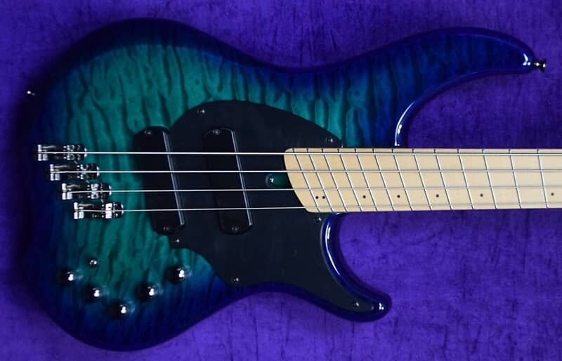 Басс гитара Dingwall Combustion
Басс гитара Dingwall Combustion