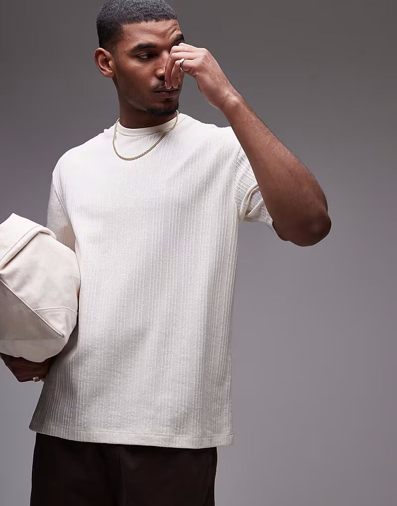 Футболка Topman свободного кроя с фактурными полосками цвета экрю
Футболка Topman свободного кроя с фактурными полосками цвета экрю