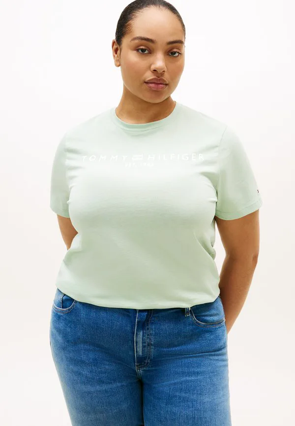 Футболка с круглым вырезом и логотипом curve Tommy Hilfiger Curve, Gentle Jade, Зеленый, Футболка с круглым вырезом и логотипом curve Tommy Hilfiger Curve, Gentle Jade
Футболка с круглым вырезом и логотипом curve Tommy Hilfiger Curve, Gentle Jade, Зеленый, Футболка с круглым вырезом и логотипом curve Tommy Hilfiger Curve, Gentle Jade
