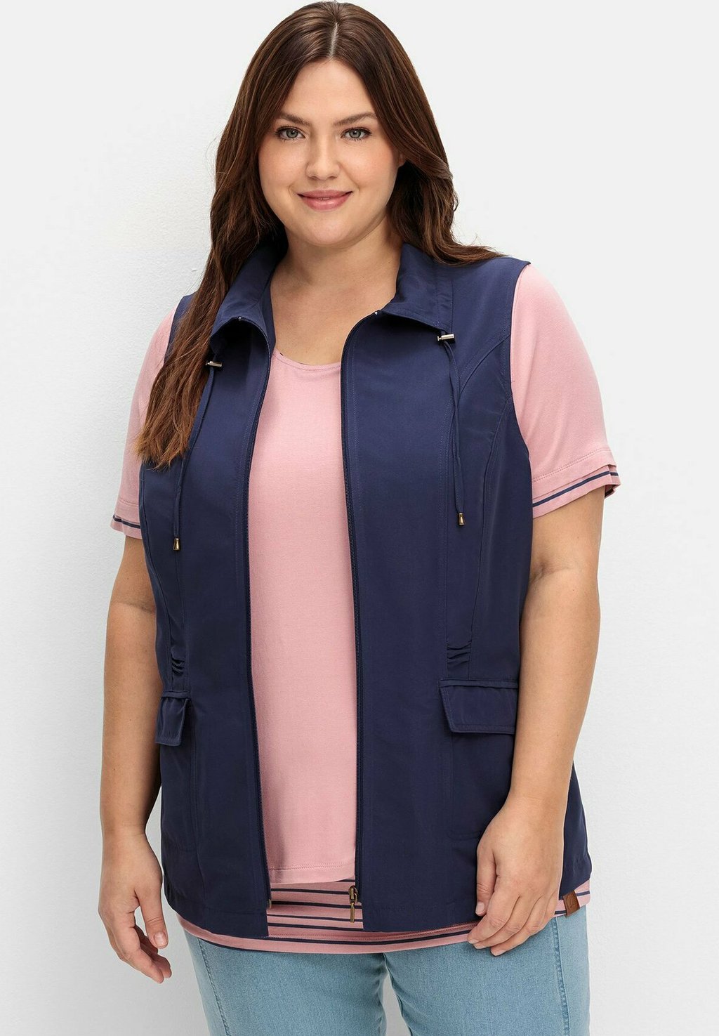 Жилет Sheego, темно-синий
Жилет Sheego, темно-синий