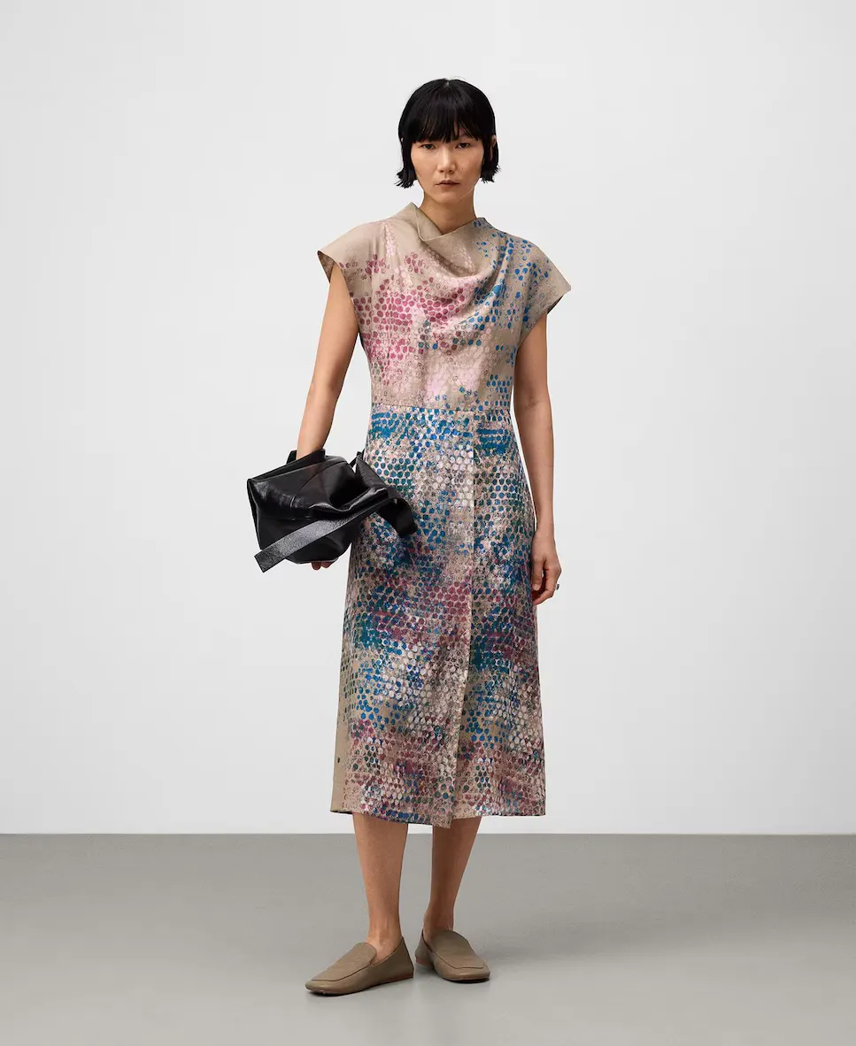 Миди-платье с принтом рами Adolfo Dominguez, цвет Limón
Миди-платье с принтом рами Adolfo Dominguez, цвет Limón