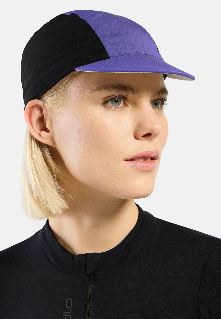 Бейсболка ODLO PERFORMANCE RIDE UNISEX, Afterparty Black/Black
Бейсболка ODLO PERFORMANCE RIDE UNISEX, Afterparty Black/Black