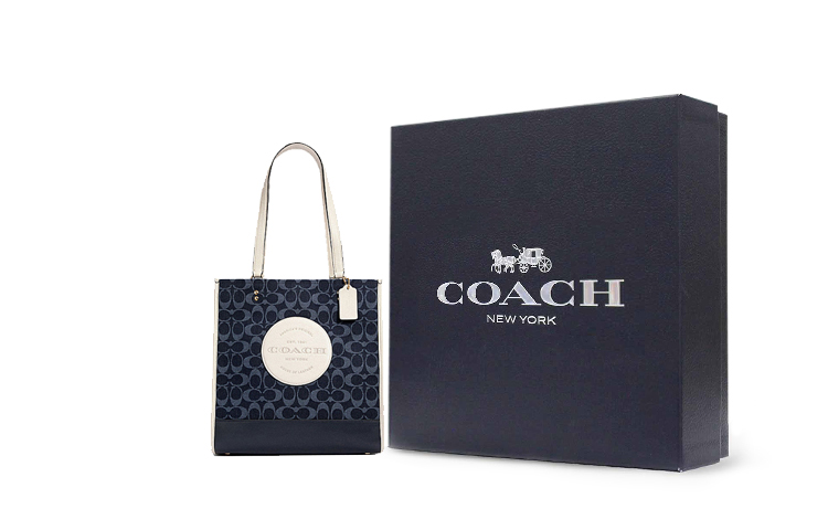 COACH Сумка-шоппер из ткани и кожи с монограммой
COACH Сумка-шоппер из ткани и кожи с монограммой