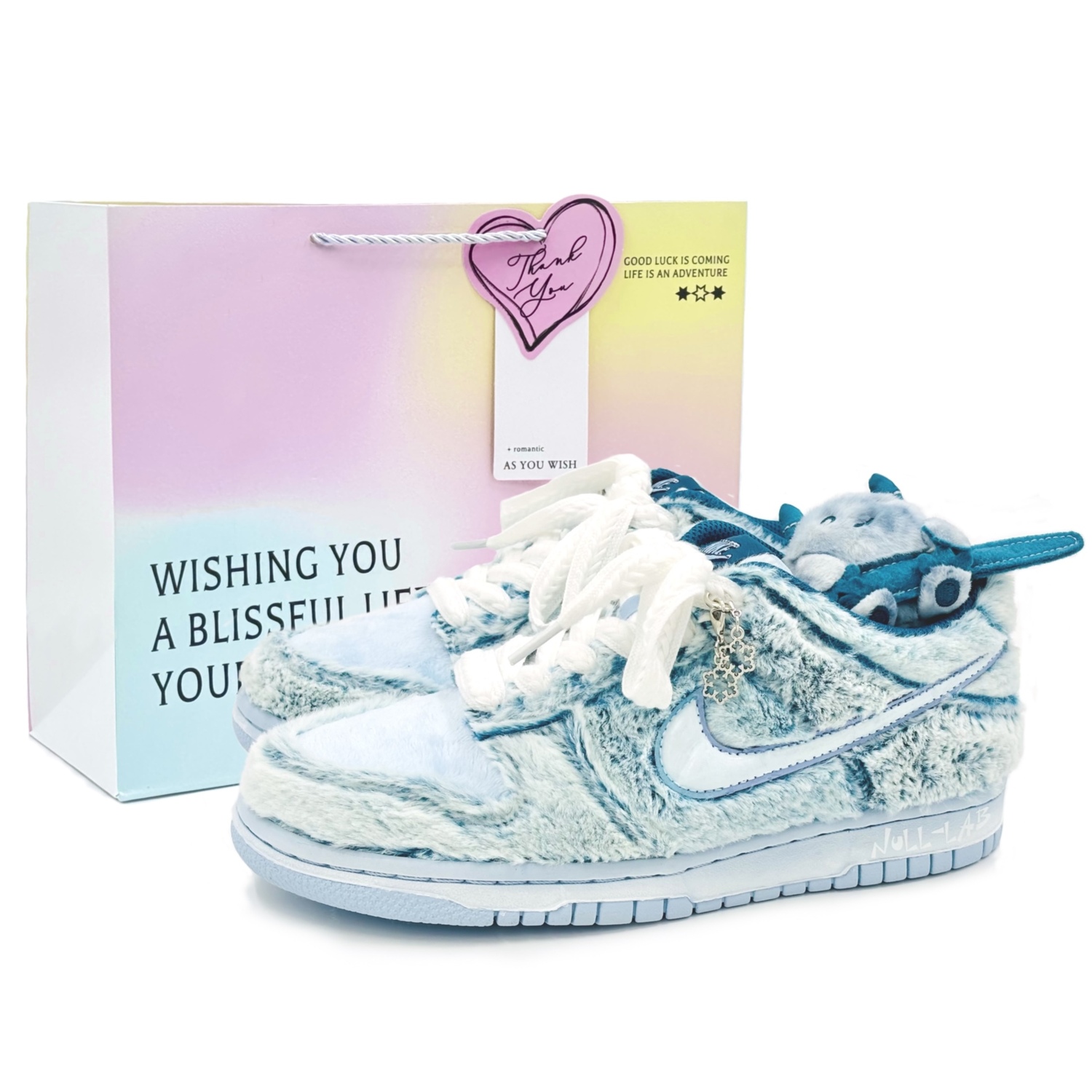Nike Dunk Snow Monster Party Low top детские скейтбординг кроссовки Light Blue Unisex
Nike Dunk Snow Monster Party Low top детские скейтбординг кроссовки Light Blue Unisex