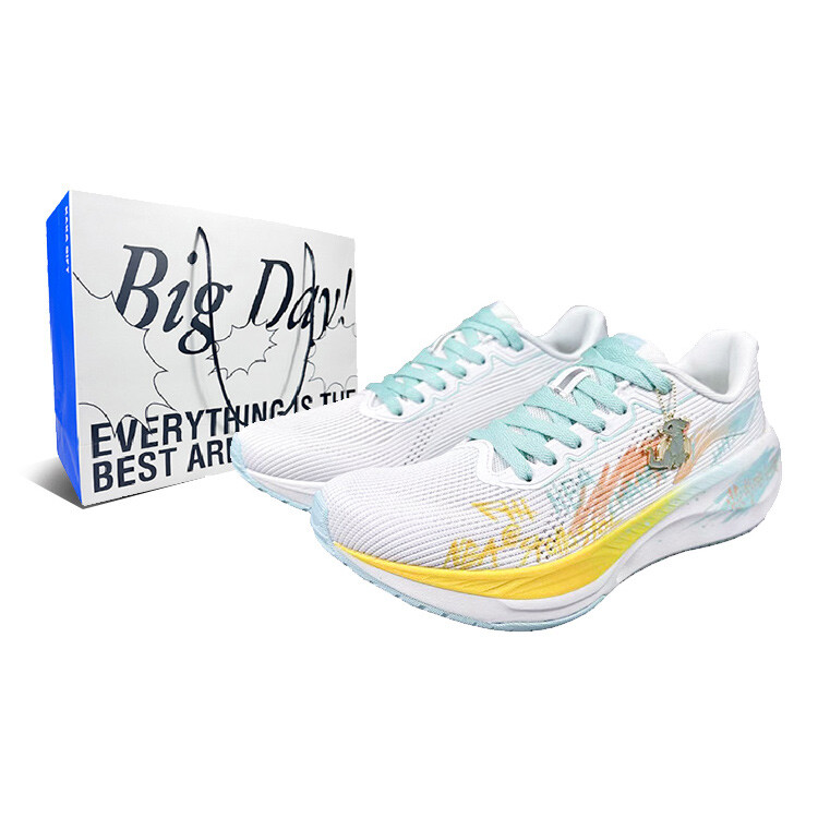 Кроссовки мужские WuShi Lite Low-top оранжевого цвета Lining
Кроссовки мужские WuShi Lite Low-top оранжевого цвета Lining